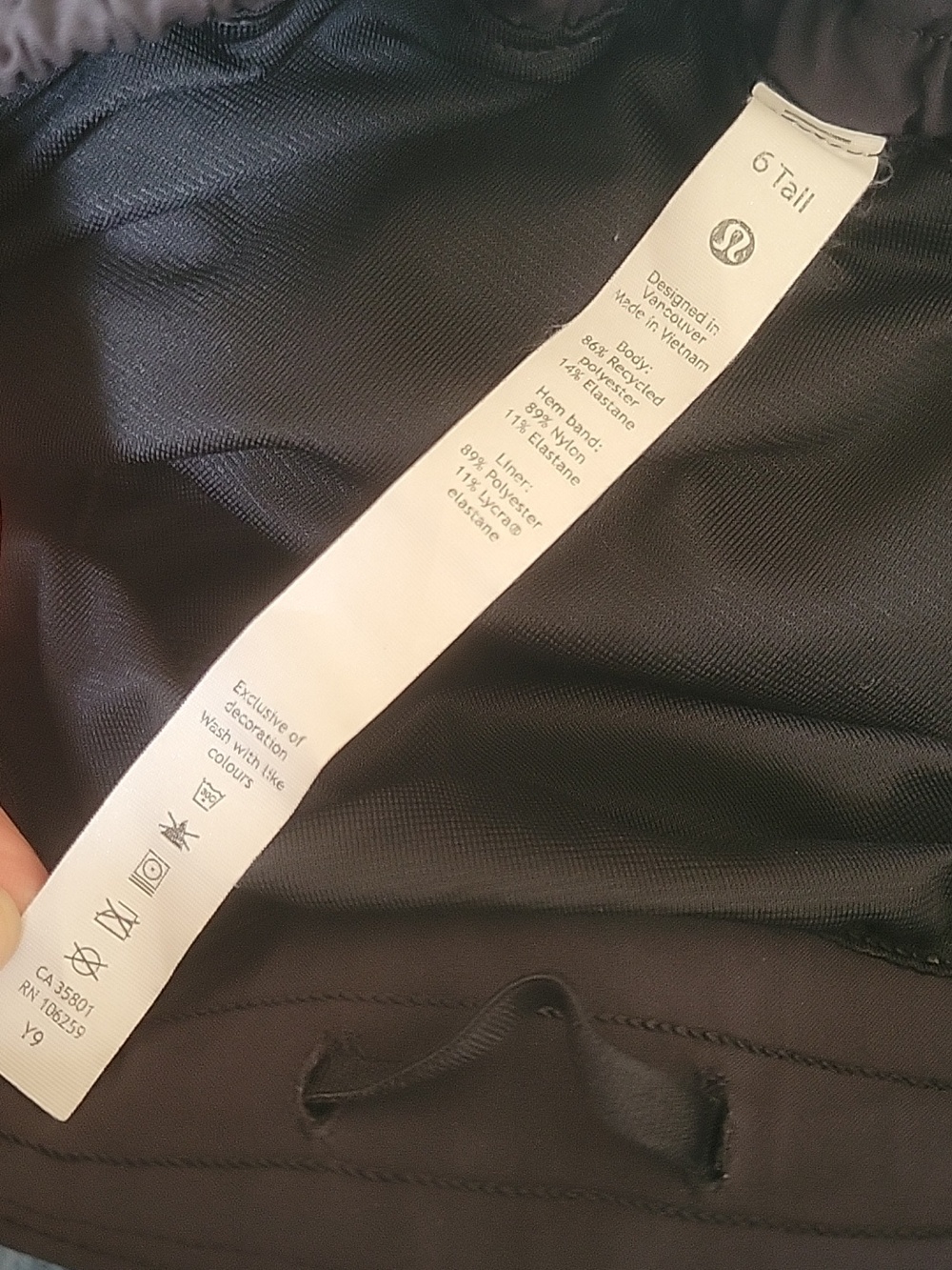 Lululemon Hotty Hot Short Black sz 6 tall  ,  lined EUC Gym Run Tennis - Picture 7 of 8